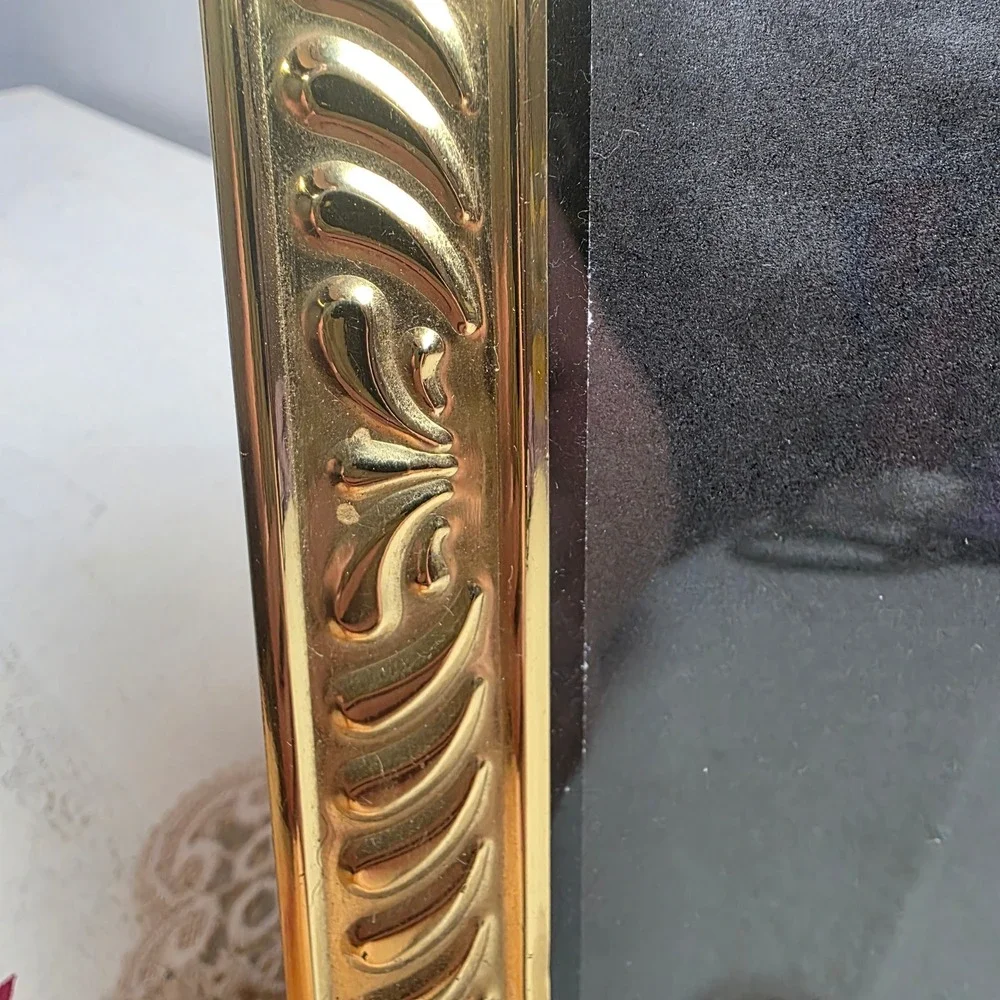 Vintage 80s Gold Ornate Embossed Metal Picture Frame Tabletop Easel Back‎
